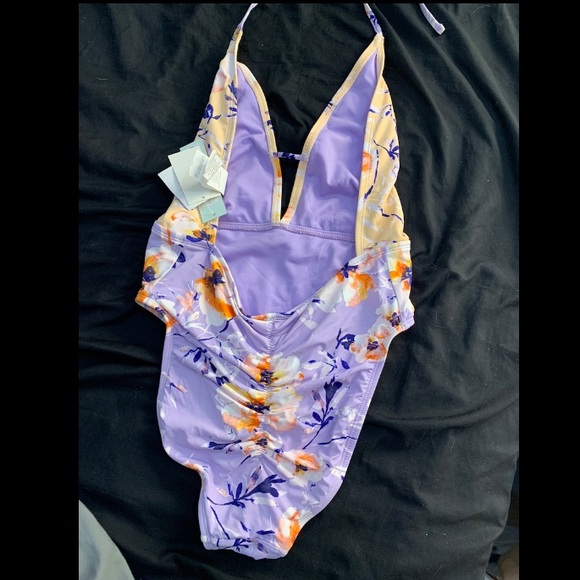 Bikini - Picture 2 of 4